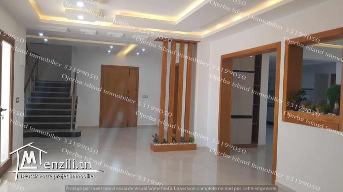 Grande villa houmet avec piscine