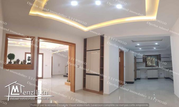 Grande villa houmet avec piscine