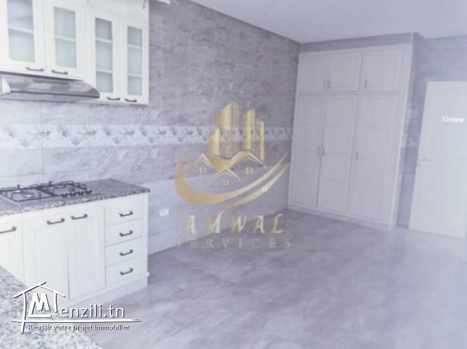 Etage De Villa à la Soukra