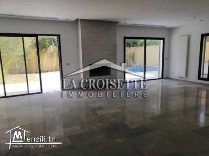 Villa s+3 avec piscine à la Soukra MVL0670