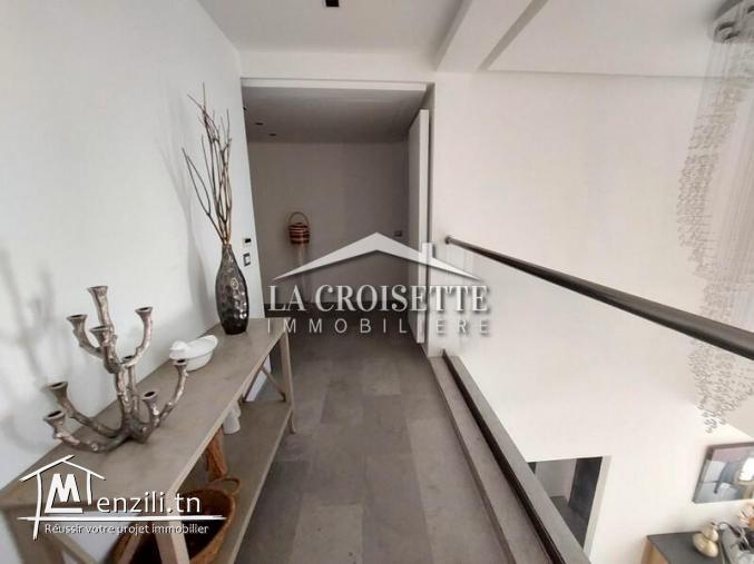 Villa s+3 avec piscine à la Soukra MVL0670