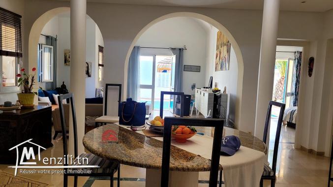 A VENDRE EN ZONE TOURISTIQUE BELLE VILLA AVEC PISCINE PRIVÉE - RÉF V623