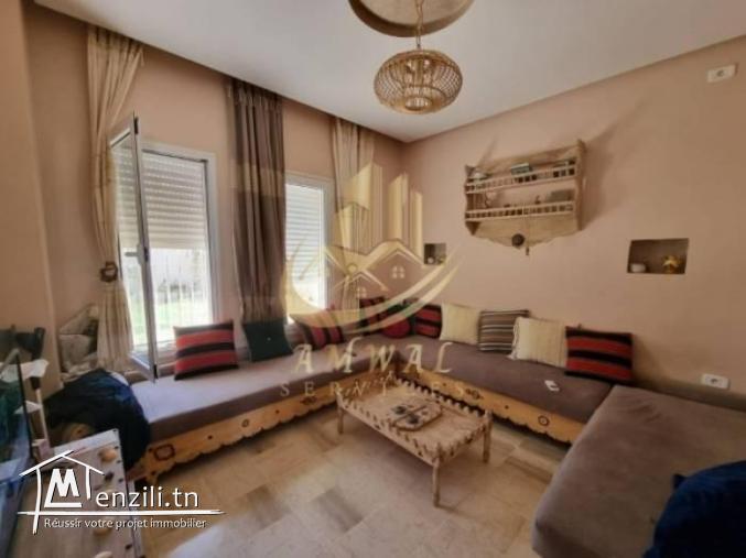 Une villa  richement meublé  à la Soukra