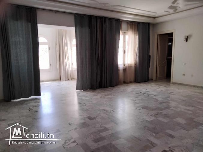 Une villa style américain située a bohsina