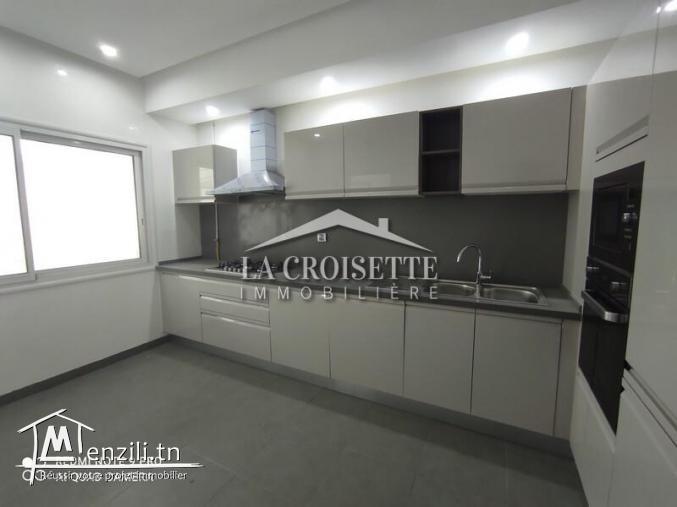 Appartement s+3 avec chambre de service aux Berges du Lac 2 ZAL1362