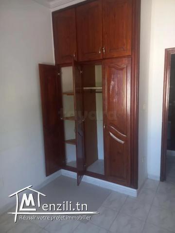 location etage villa menzeh 8