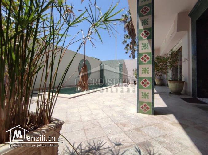 Villa avec piscine aux Berges du lac 1 ZVL1069