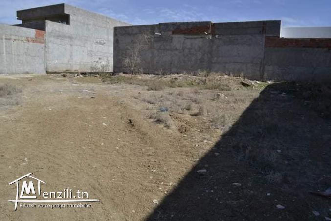 للبيع ارض في المنصورة القيروان