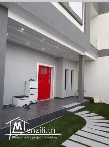 فيلا في الصحابي 5 القيروان