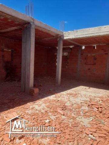 Terrain partiellement construit