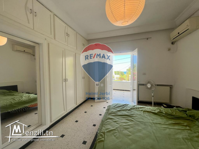 S3 meublé et vue mer à La Marsa plage à louer