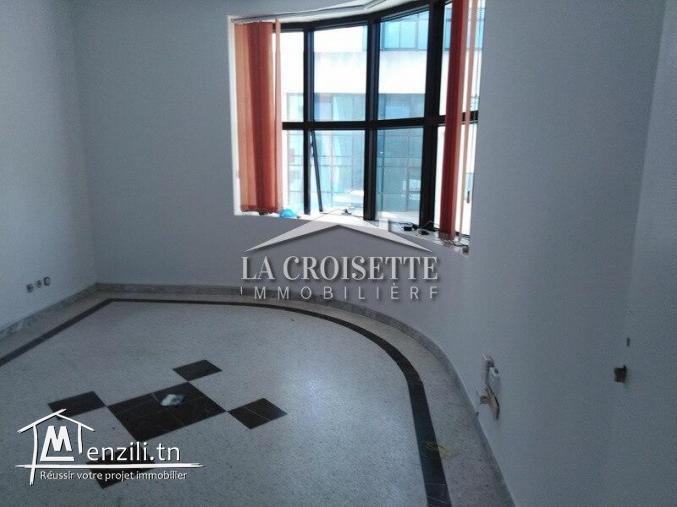 Bureau H+4 aux berges du lac 1 ZBL0081