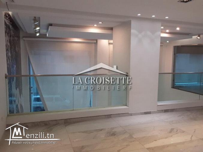 Local commercial à usage bureatique aux berges du lac 1 ZBL0329