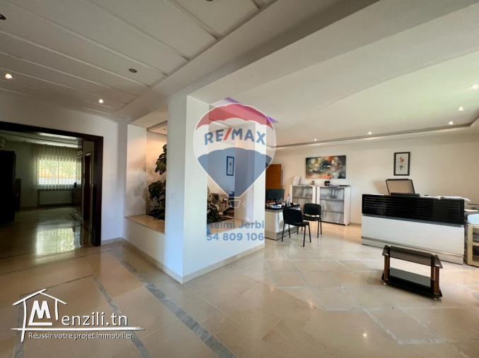 Villa à usage bureautique à El Menzah9 à louer