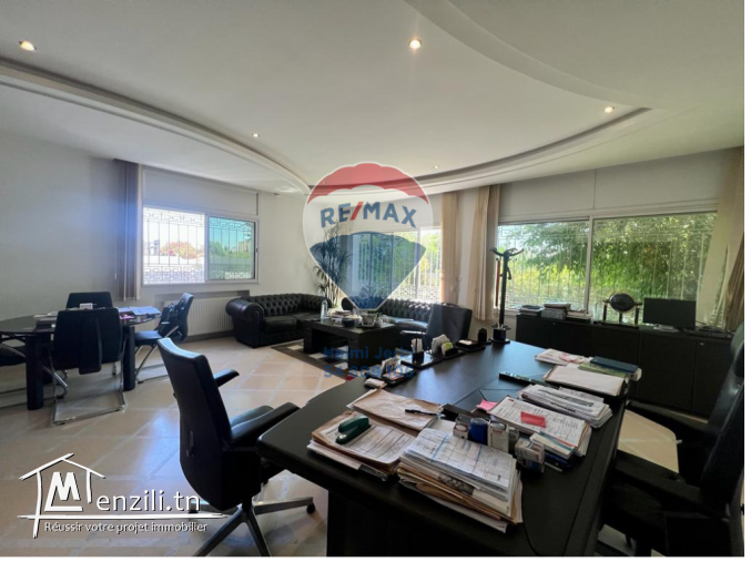 Villa à usage bureautique à El Menzah9 à louer
