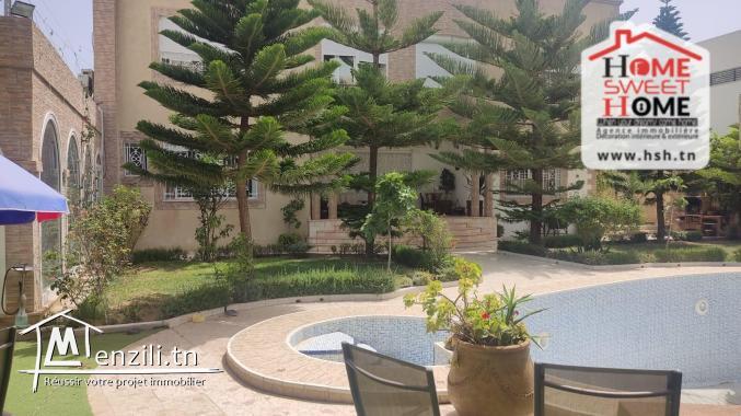 Villa Glamour à Louer à Gammarth Forêt