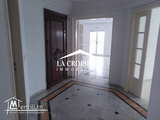 Appartement s+4 aux berges du lac 1 ZAL4428