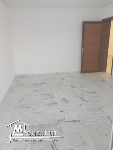 appart S2 HT standing plein centre ville Bab EL KHAHDRA pres de toutes les commodités