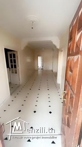 Villa A vendre côté Tunis bay