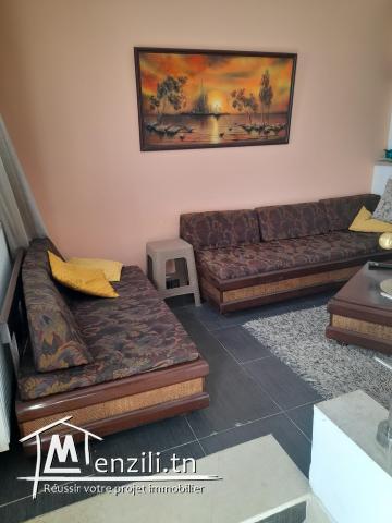 A louer pour deux étudiantes