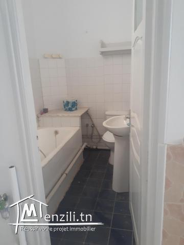 Appartement S+3 à vendre à Beb bhar avenue hedi cheker