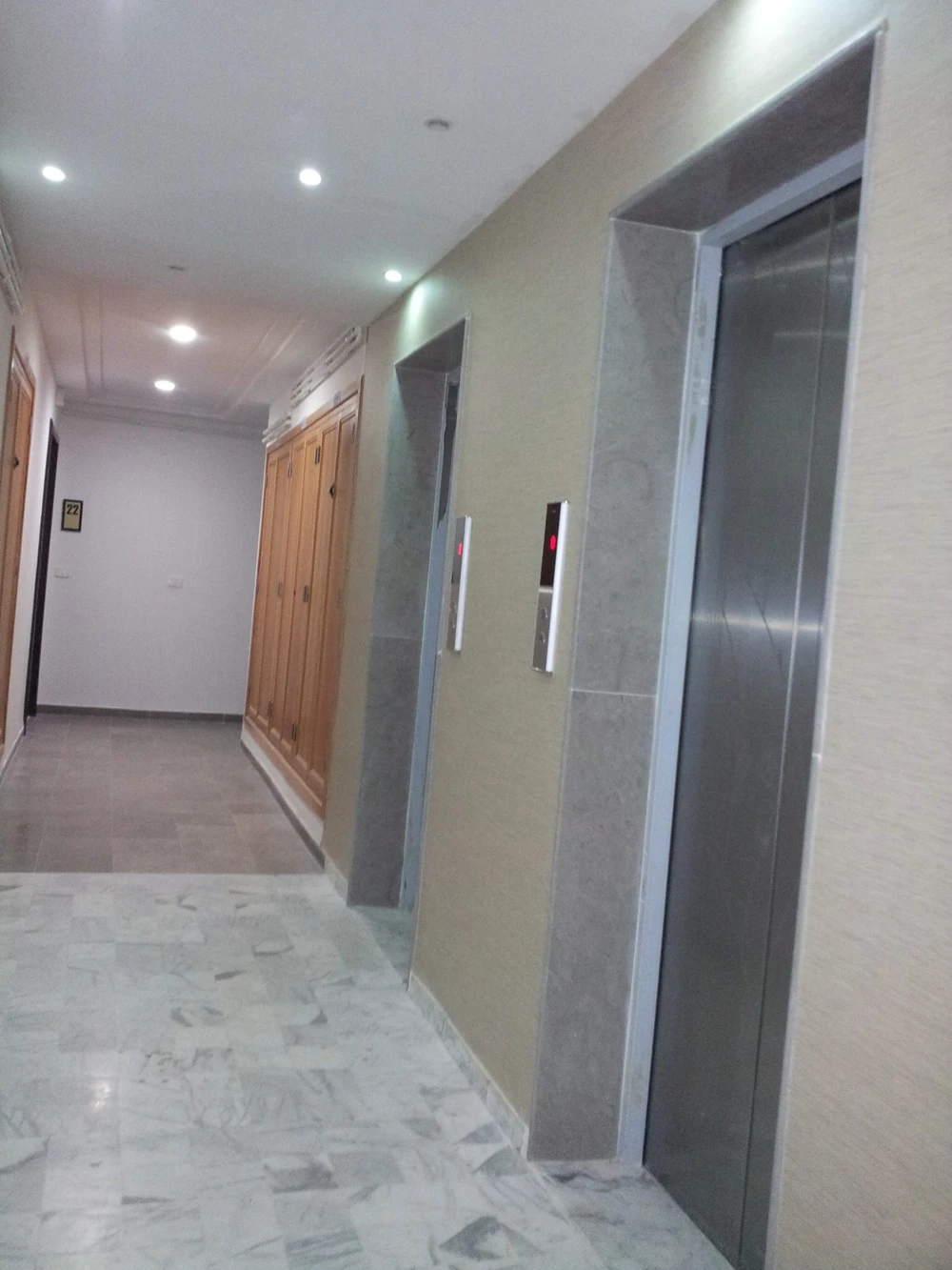 A LOUER un très bel appartement (S+3) très haut standing