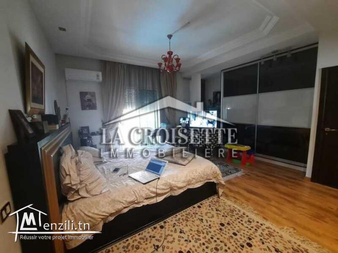 Villa s+3 avec piscine à la soukra MVL0021