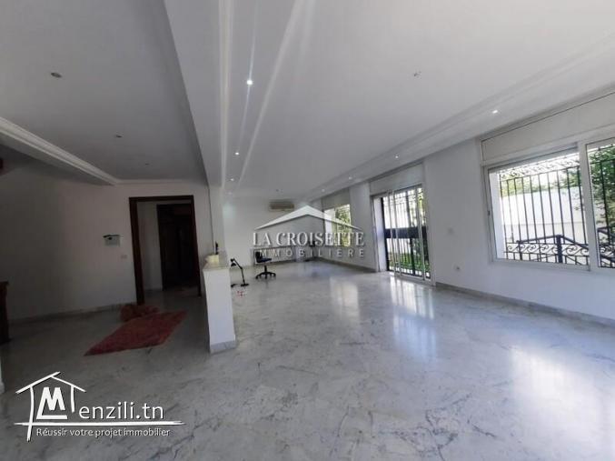 Villa s+4 à la marsa MVL1424