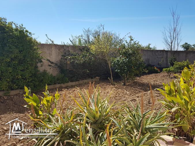 vente terrain de 400 m2 à nouvelle soukra