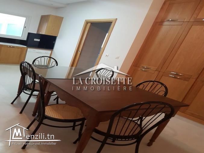 Appartement s+4 meublé à la marsa mal0461