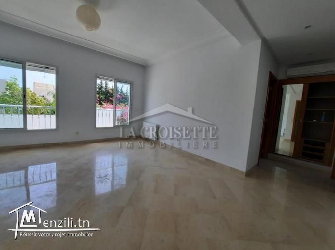 Triplex s+3 avec jardin et chambre de service à la marsa MDL0446