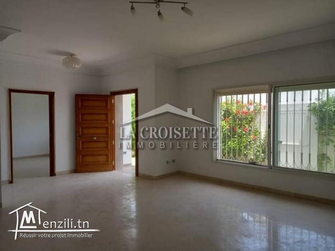 Triplex s+3 avec jardin et chambre de service à la marsa MDL0446