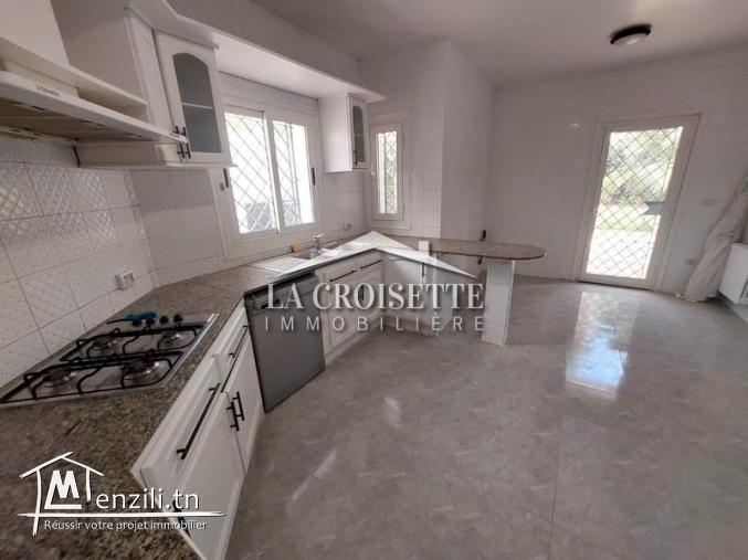 Villa s+6 avec piscine à la marsa MVL1429