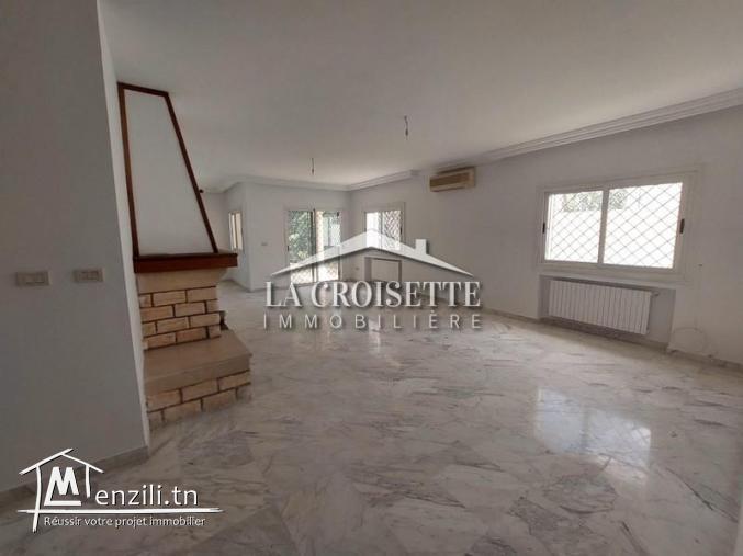 Villa s+6 avec piscine à la marsa MVL1429