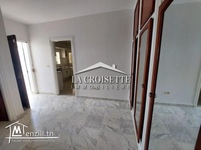 Villa s+6 avec piscine à la marsa MVL1429