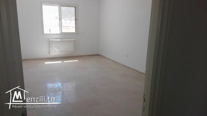 A louer un appartement s+3 a ezzahra