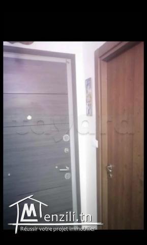 Duplex avec titre bleu individuel de propriétaire direct