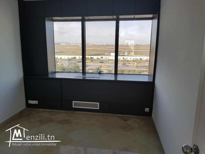 bureau a louer d'une superficie 160m² au lac 1