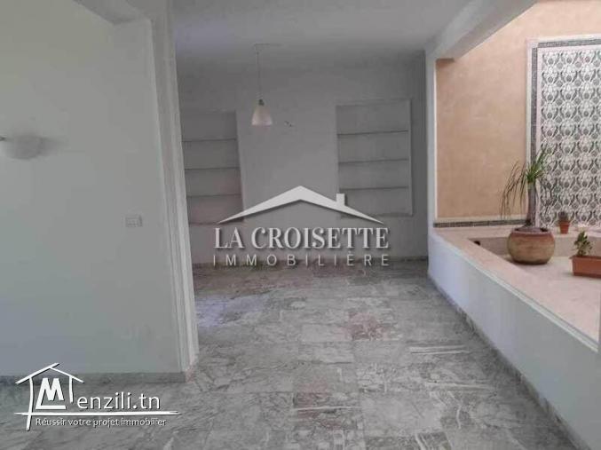 Villa s+4 avec piscine à Gammarth MVL0054