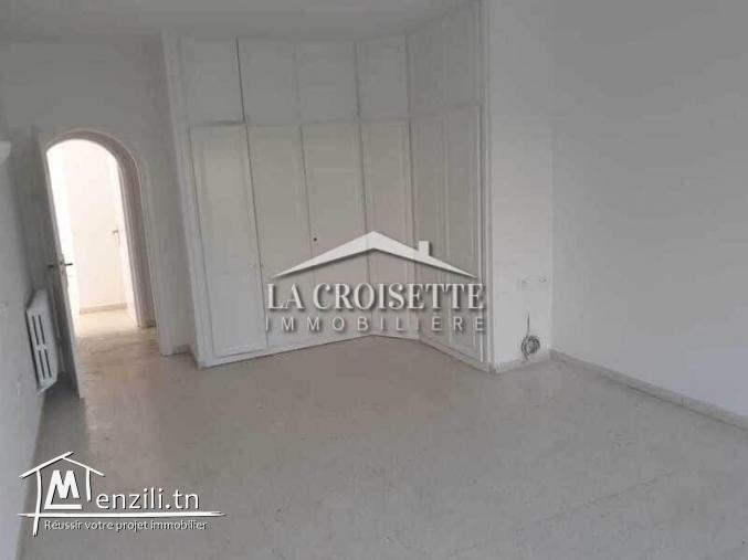 Villa s+4 avec piscine à Gammarth MVL0054