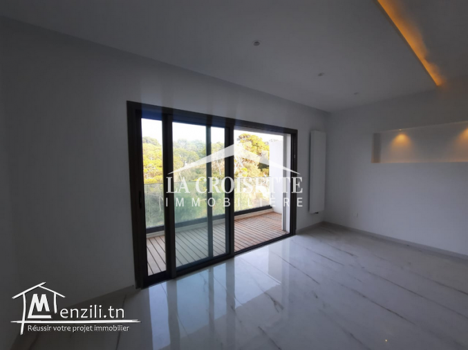 Duplex s+3 avec terrasse à  Gammarth MDL0549