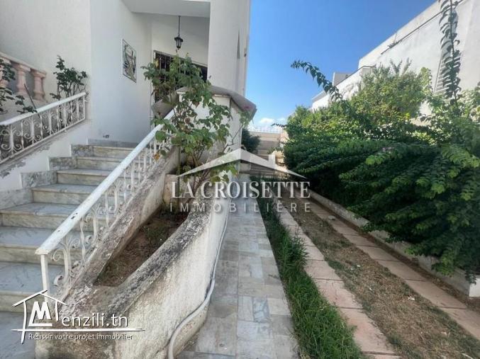 Villa s+3 à la marsa MVL1442