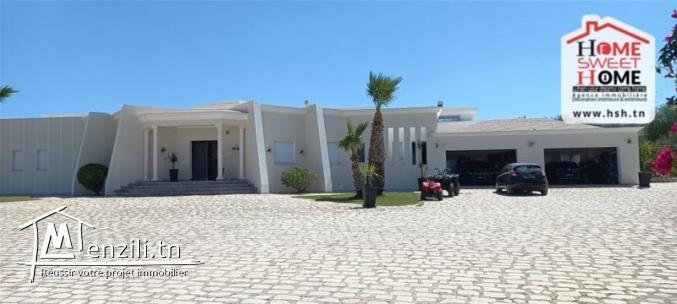 Villa Fabiola à Vendre à Ennahli Ariana