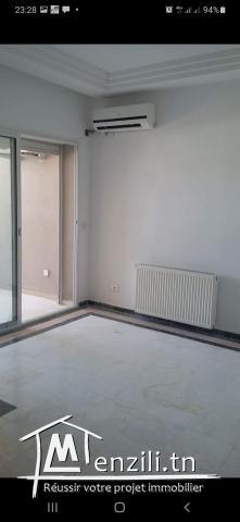 Appartement S1 jardins l'aouina et place parking