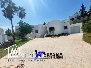 Une villa S+4 à louer situé à Kantaoui