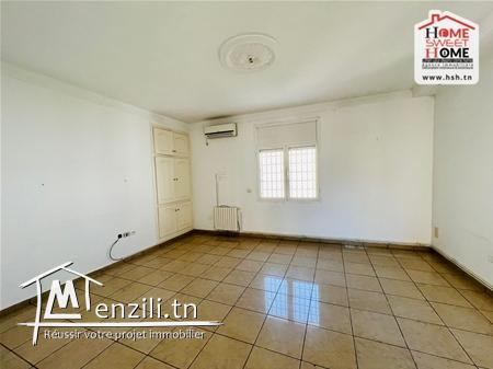 Etage de Villa Cecylia à Louer à L'Aouina