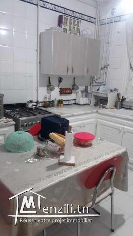 Occasion appart de 96m2 résidence emma borj louzir