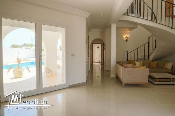 Une vila s+3 avec piscine