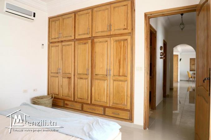 Une vila s+3 avec piscine