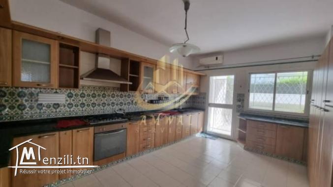 Une Villa S4 à Gammarth avec jardin